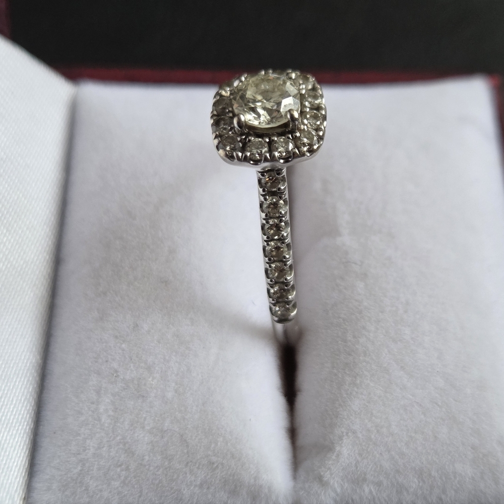 NEW WOMENS 14 K WHITE GOLD WITH 1 CT GENUINE DIAMONDS ENGAGEMENT RING SIZE 8.5 - Picture 2 of 5